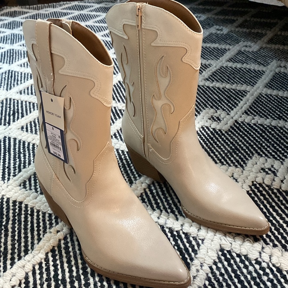 Universal Thread Cowgirl Boots
